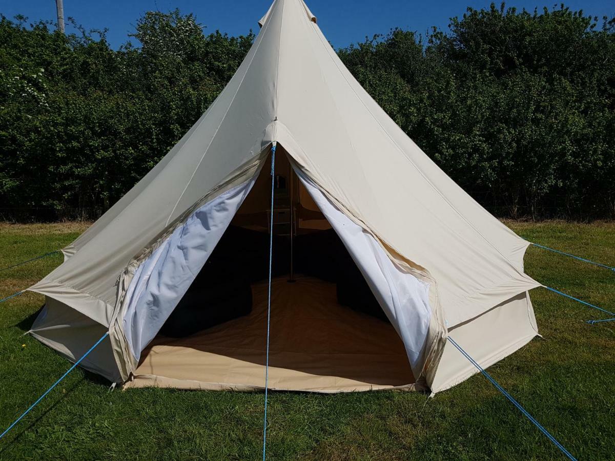 Herston Caravan & Camping Суонидж Екстериор снимка