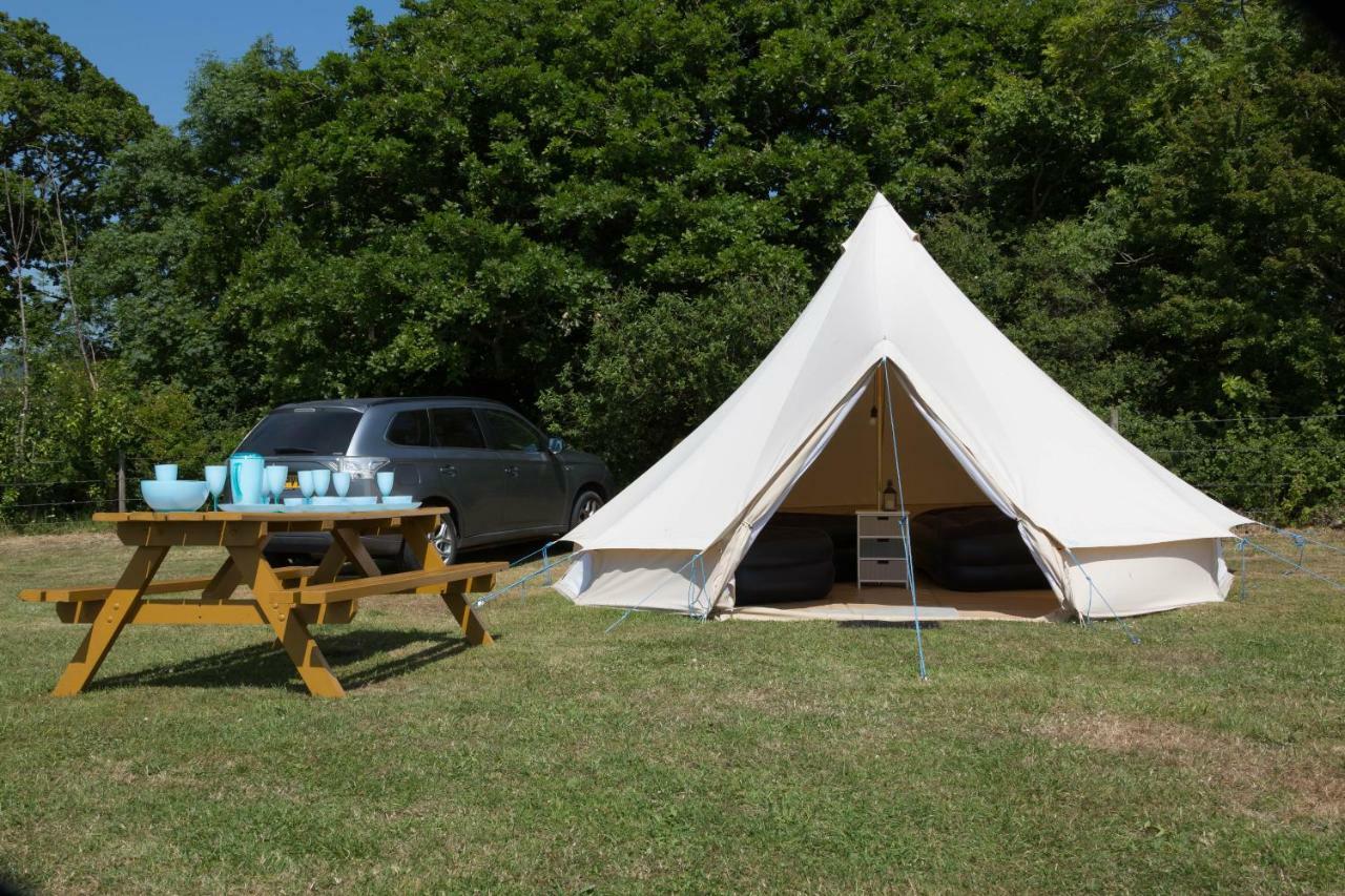 Herston Caravan & Camping Суонидж Екстериор снимка